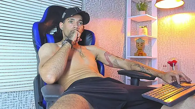 Daniel huge22 online show from 07/16/26, 11:44