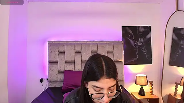 candy tina online show from 04/19/26, 06:10
