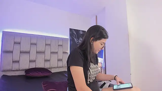 candy tina online show from 06/04/26, 04:46