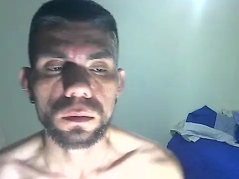 Snapshot of thomas2wood chatting on 05/29/26, 12:19 thomas2wood online show from 05/29/26, 12:19