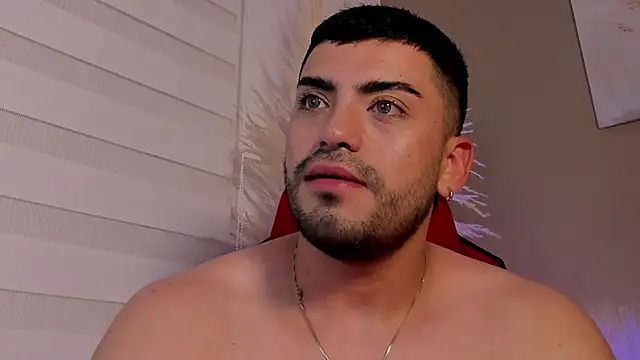 Snapshot of Alexander_Diazz chatting on 05/16/26, 12:29 Alexander Diazz online show from 05/16/26, 12:29