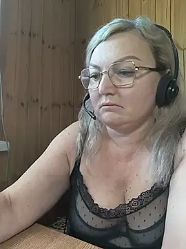 White-Chocolatte online show from 06/05/26, 07:03