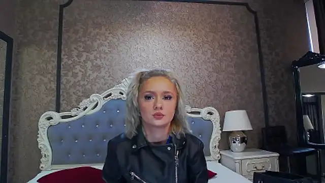 Ivy Quin online show from 05/18/26, 04:29