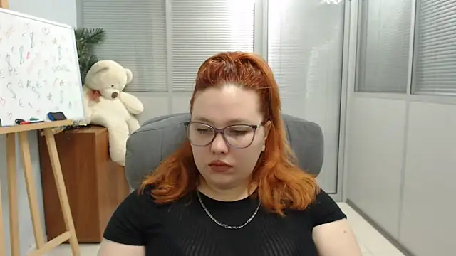 Aillia-Rous online show from 06/23/26, 06:33