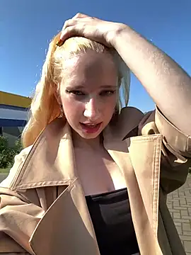 michelle lovique online show from 07/12/26, 06:59