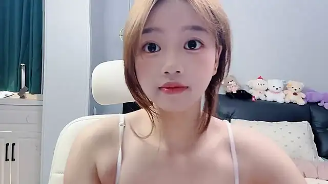 Snapshot of Lilababy00 chatting on 06/05/26, 04:08 Lilababy00 online show from 06/05/26, 04:08