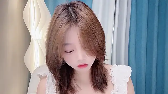 Lilababy00 online show from 06/17/26, 06:27