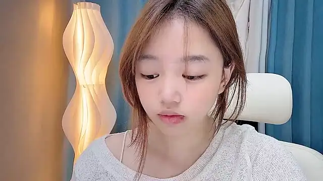Lilababy00 online show from 06/18/26, 04:02