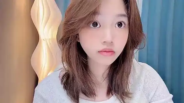 Lilababy00 online show from 06/18/26, 10:52