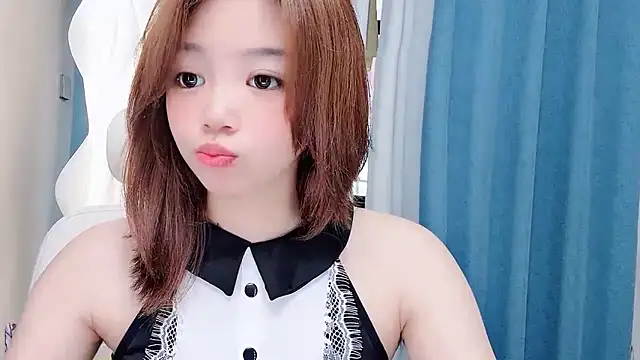 Lilababy00 online show from 06/28/26, 04:40