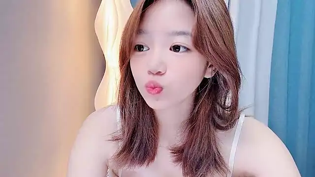 Lilababy00 online show from 07/06/26, 04:09