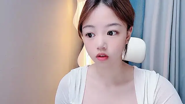 Lilababy00 online show from 07/11/26, 04:37