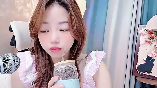 Lilababy00 online show from 07/28/26, 11:17