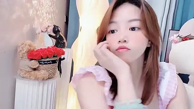 Lilababy00 online show from 07/28/26, 12:48