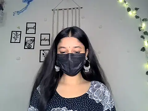 Snapshot of HOT_SNEHA4 chatting on 06/04/26, 05:24 HOT SNEHA4 online show from 06/04/26, 05:24