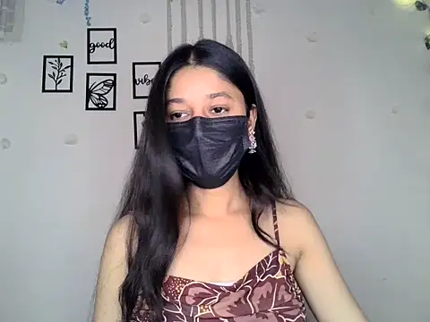 Snapshot of HOT_SNEHA4 chatting on 06/13/26, 04:43 HOT SNEHA4 online show from 06/13/26, 04:43