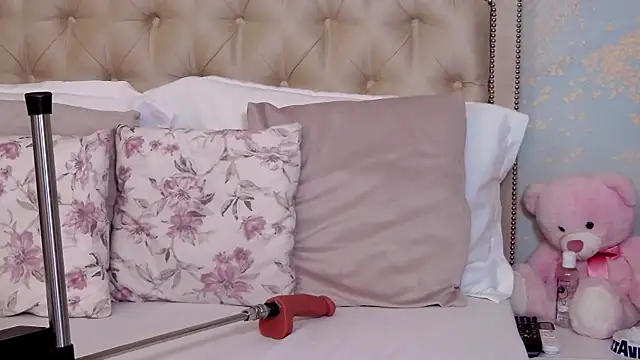 AylinRosee online show from 06/26/26, 01:10