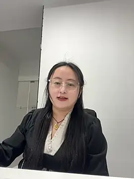Snapshot of Moon_999 chatting on 04/11/26, 07:02 Moon 999 online show from 04/11/26, 07:02
