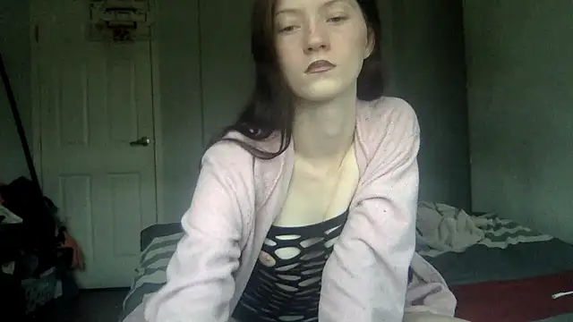 Munchkinbaby72318 online show from 07/01/26, 07:02