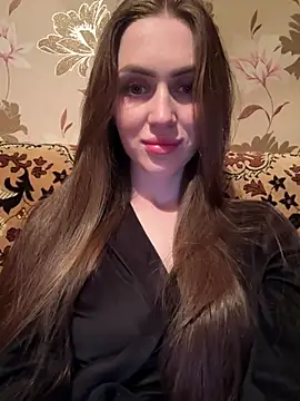 AlinaLove3213 online show from 06/18/26, 07:51