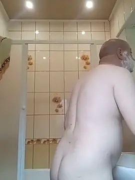 Luceriusbigass online show from 06/06/26, 12:21
