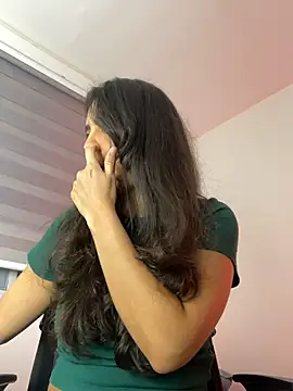 holaRosa online show from 07/29/26, 10:41