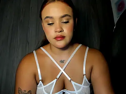Snapshot of Sabrina_Darkness chatting on 04/20/26, 10:55 Sabrina Darkness online show from 04/20/26, 10:55