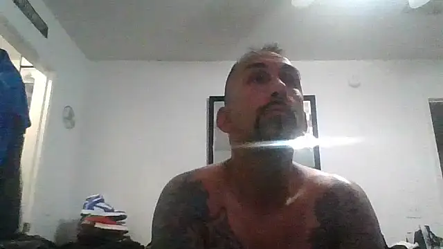 Snapshot of tenser59 chatting on 04/14/26, 10:43 tenser59 online show from 04/14/26, 10:43