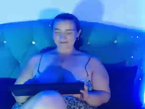 Snapshot of Alice_Jovovich69 chatting on 04/28/26, 04:39 Alice Jovovich69 online show from 04/28/26, 04:39
