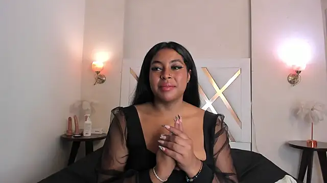 NatashaLuxy online show from 06/03/26, 08:25