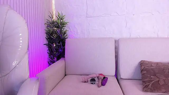 NicolSantos online show from 07/28/26, 07:50