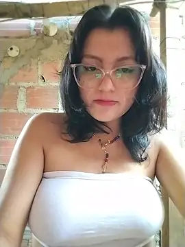 sienna elara online show from 06/27/26, 11:04
