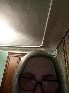 Snapshot of AureliaSky598 chatting on 05/03/26, 11:22 AureliaSky598 online show from 05/03/26, 11:22