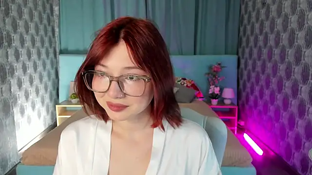Snapshot of Lessi_Panic chatting on 05/31/26, 12:41 Lessi Panic online show from 05/31/26, 12:41