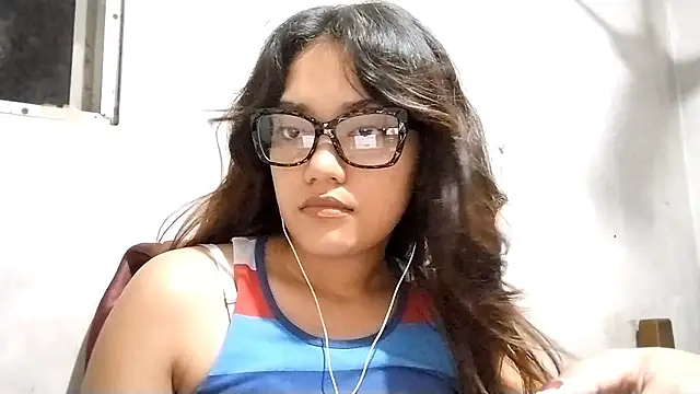 Snapshot of OliviaCarchi chatting on 05/15/26, 10:22 OliviaCarchi online show from 05/15/26, 10:22