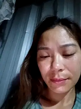 mia0033 online show from 05/07/26, 10:15