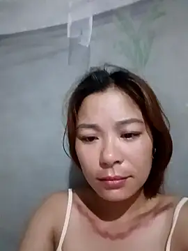 mia0033 online show from 05/15/26, 10:06