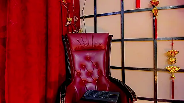 Mia dasilva  online show from 07/28/26, 07:15