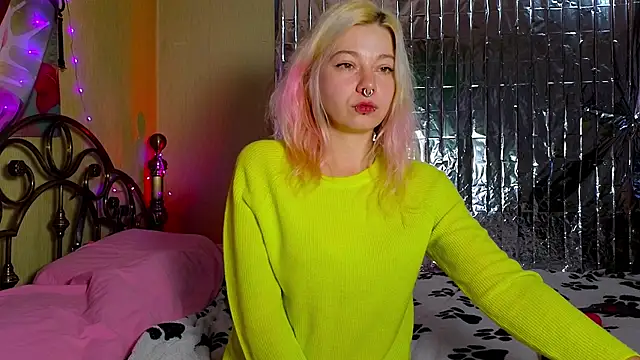 Sansarella online show from 09/26/25, 04:00