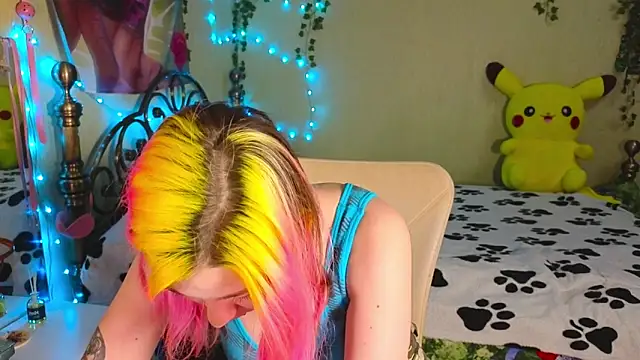 Snapshot of Sansarella chatting on 11/27/25, 04:42 Sansarella online show from 11/27/25, 04:42