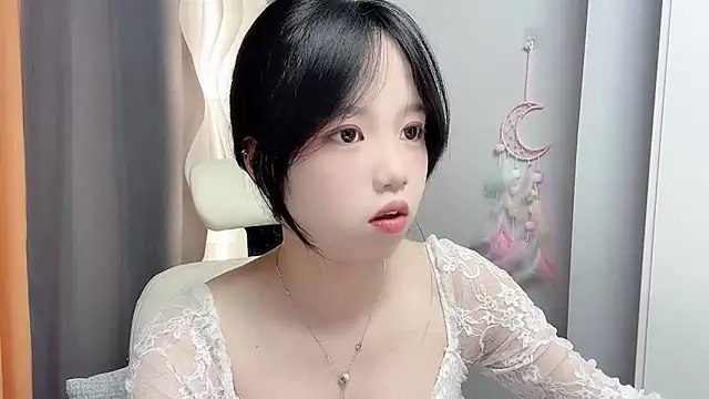 Snapshot of Xiaoqing00 chatting on 06/06/26, 04:06 Xiaoqing00 online show from 06/06/26, 04:06