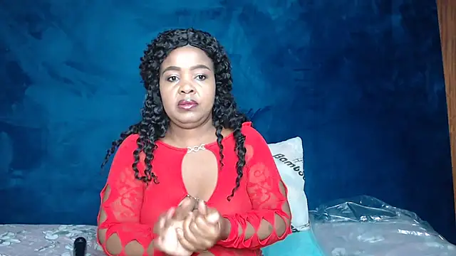 CaramelBaddie16 online show from 05/31/26, 04:42