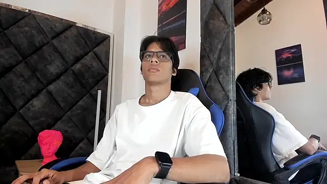 LiamKron online show from 06/10/26, 10:47