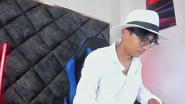 LiamKron online show from 07/28/26, 12:48