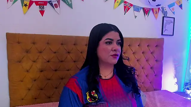 Katty West online show from 06/25/26, 07:18