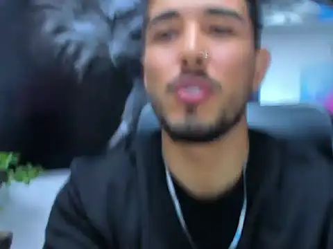 Snapshot of alangreek1 chatting on 06/07/26, 10:46 alangreek1 online show from 06/07/26, 10:46