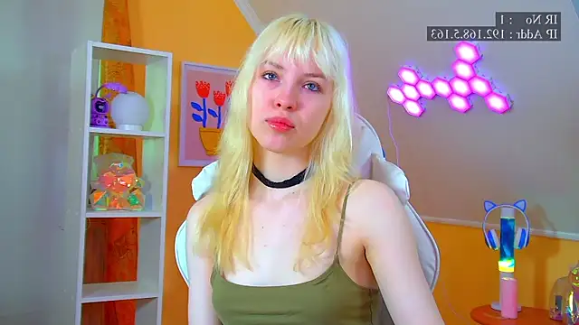 HannahHollis online show from 06/10/26, 06:01