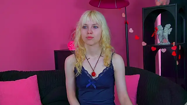 HannahHollis online show from 06/13/26, 06:11