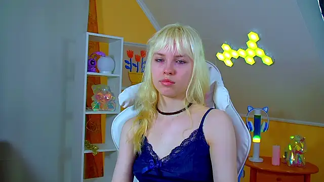 HannahHollis online show from 07/01/26, 06:26