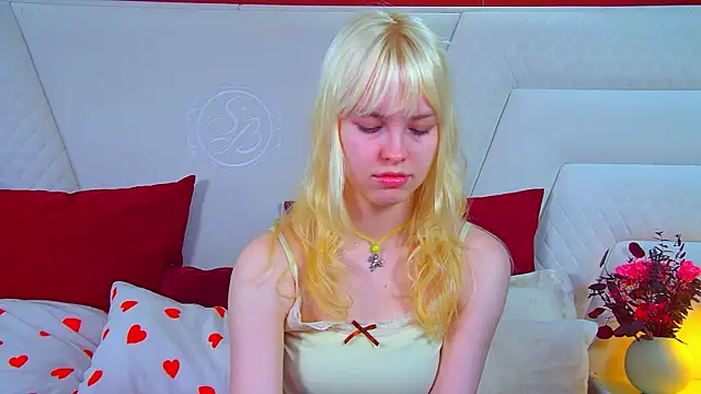HannahHollis online show from 07/24/26, 06:11